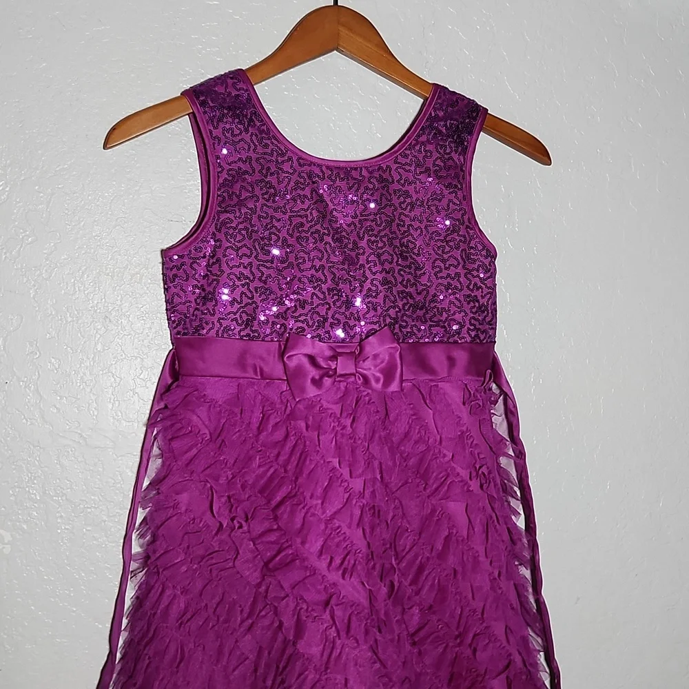 Elegant Fushia Sequin Empire Waist Ruffle Sleeveless Dress Girls 10